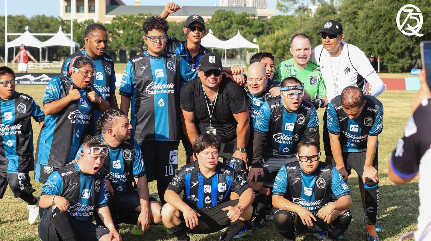 Video de Gallos Smiling en acción