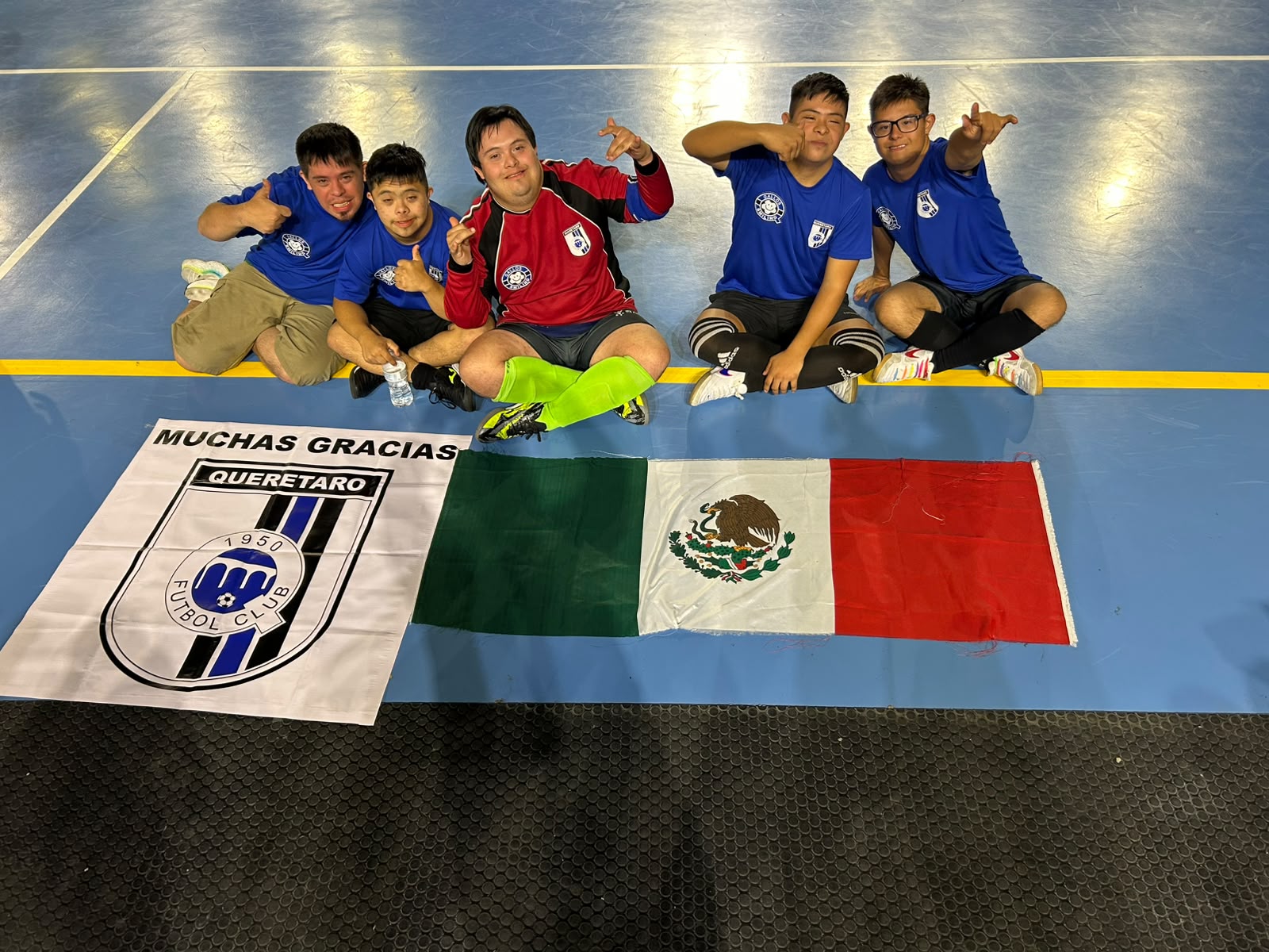 Gallos Smiling en el torneo de Guatemala